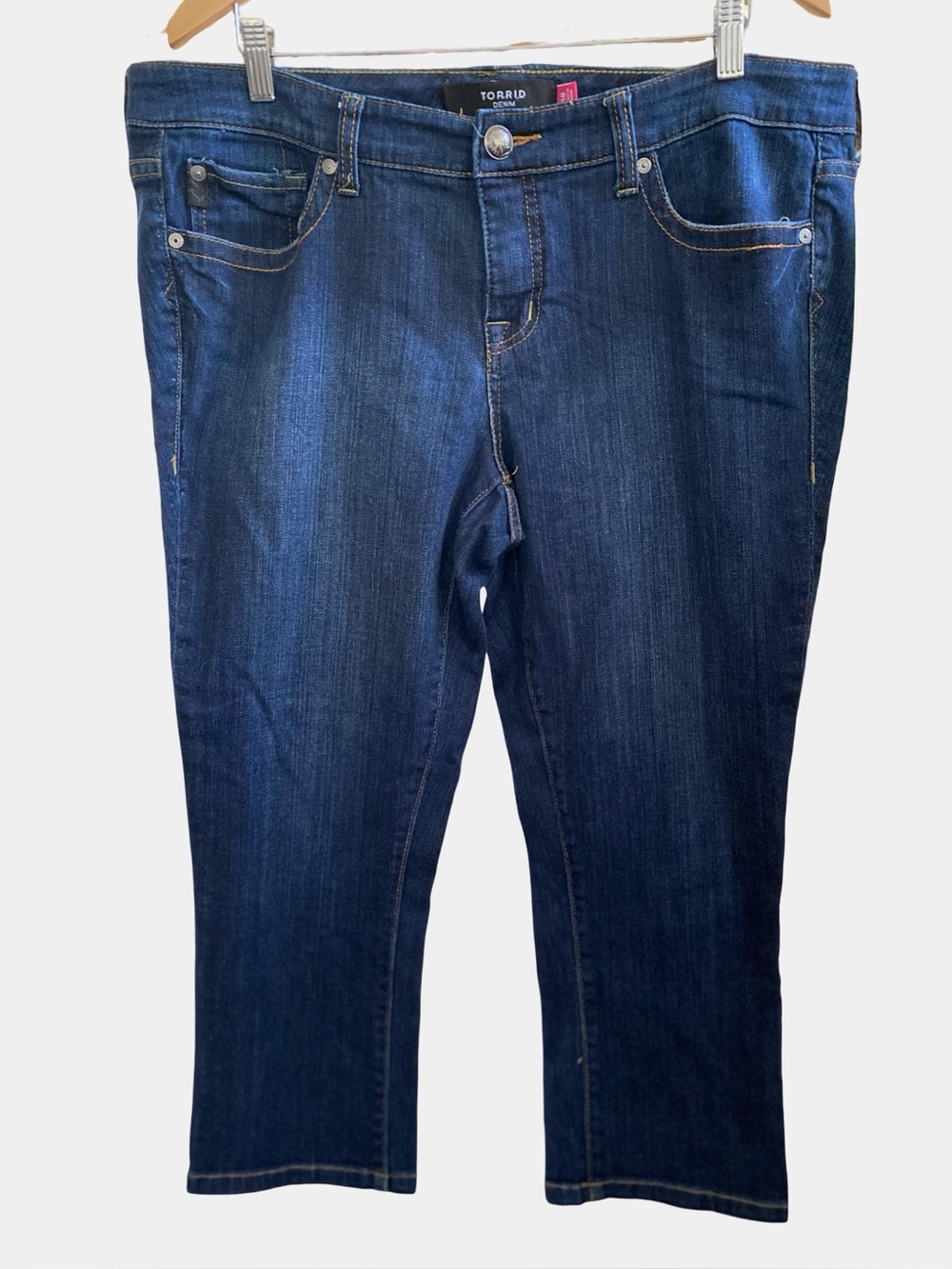 Torrid Women’s Plus Size Dark Wash Cropped Denim Jeans Size 18